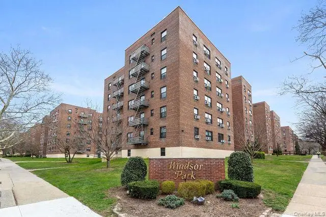 73-62 Bell Boulevard #5L, Bayside, NY 11364 - Image #1