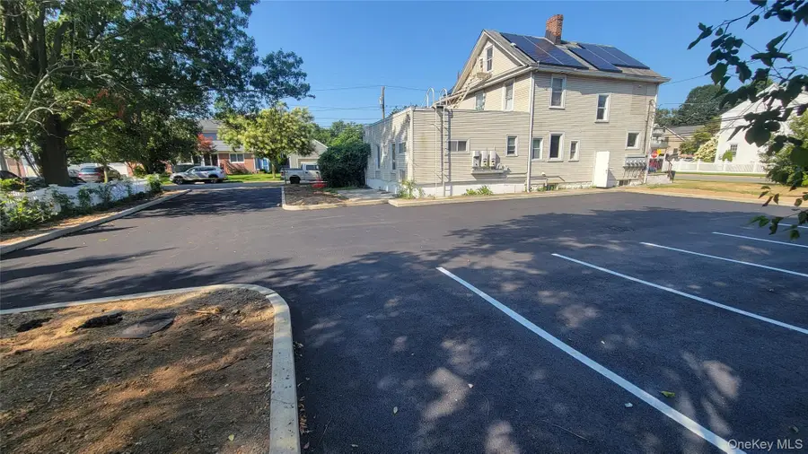 83 Kraemer Street, Hicksville, NY 11801 - Image #3