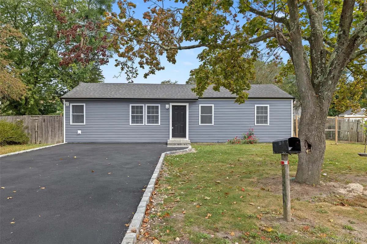 635 Provost Avenue, Bellport, NY 11713 - Image #1