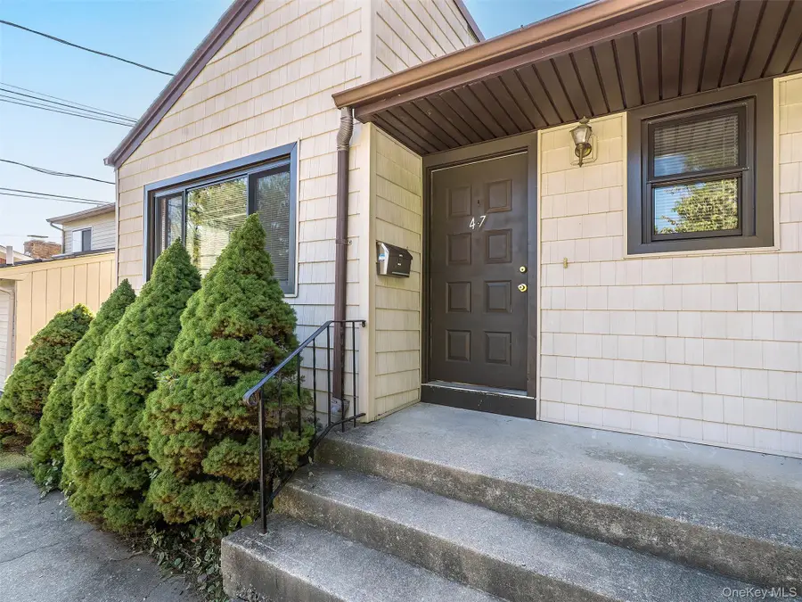 47B Marwood Road N, Port Washington, NY 11050 - Image #2