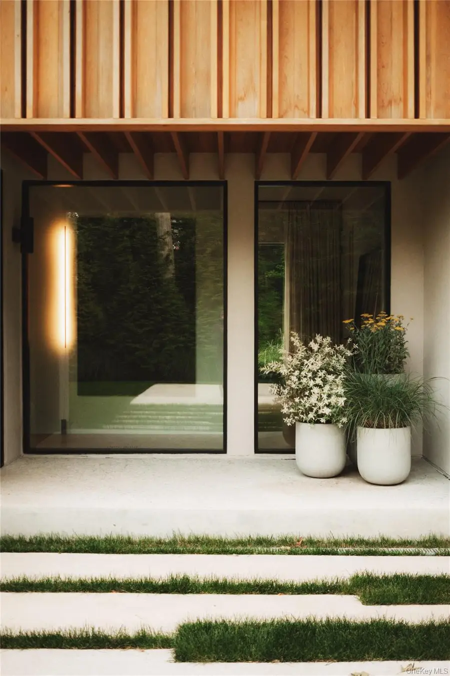 96 Godfrey Lane, Huntington, NY 11743 - Image #2