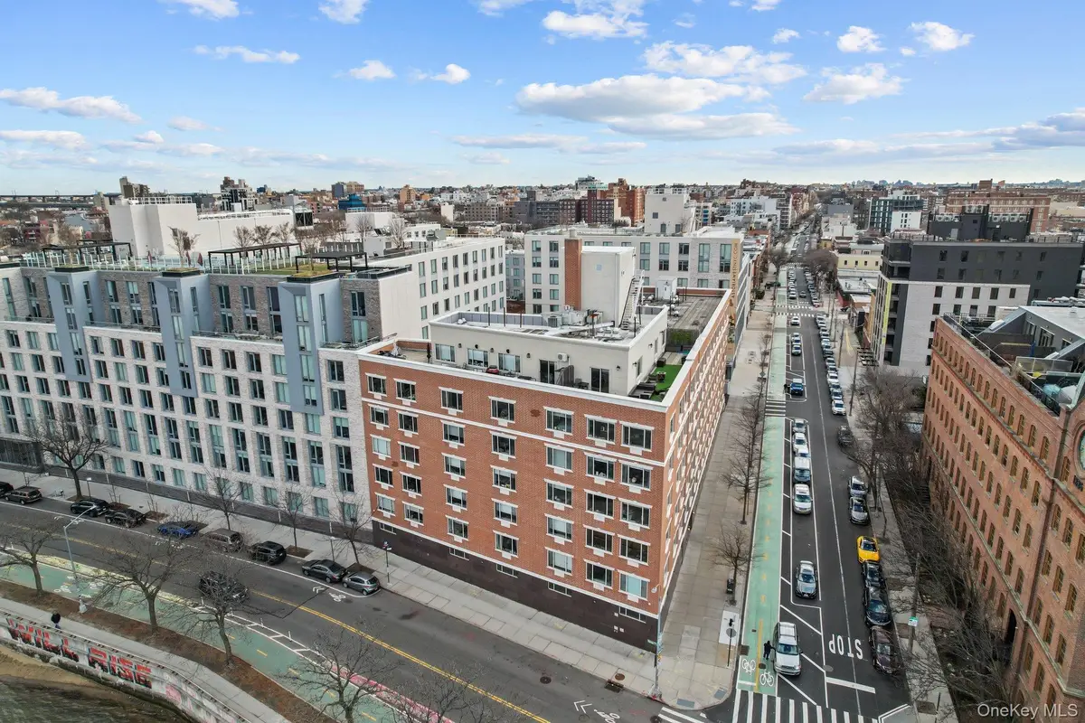 3085 Vernon Boulevard #3L, Astoria, NY 11102 - Image #1