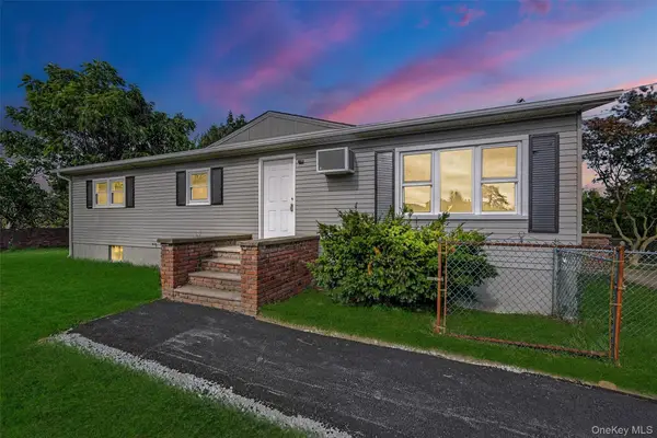 14 Myrtle Avenue, New Windsor, NY 12553