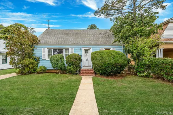 89 E Clinton Avenue, Roosevelt, NY 11575