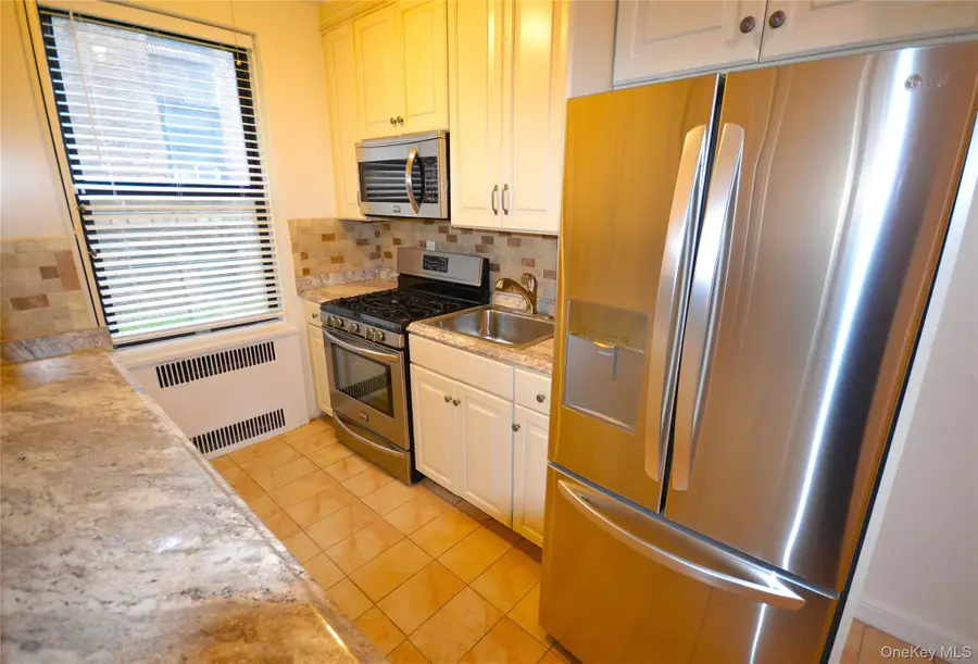 210 Martine Avenue #1H, White Plains, NY 10601 - Image #2