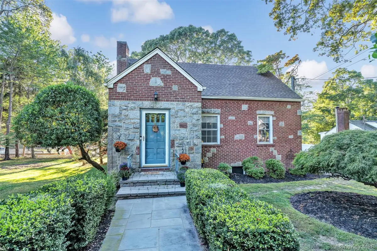 81 Beach Road, Wading River, NY 11792 - Image #1