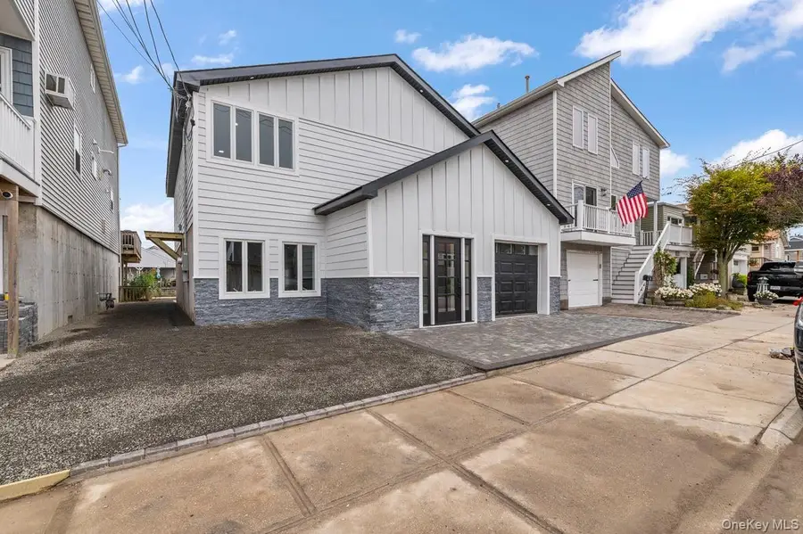 873 S 7th Street, Lindenhurst, NY 11757 - Image #2