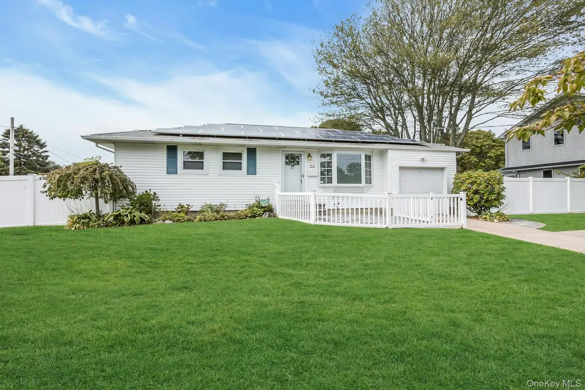 130 Matthews Road, Oakdale, NY 11769 - Image #1