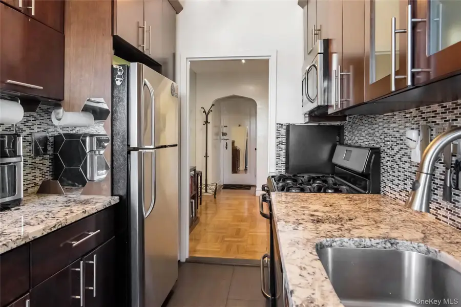 4805 42nd Street #5G, Sunnyside, NY 11104 - Image #3