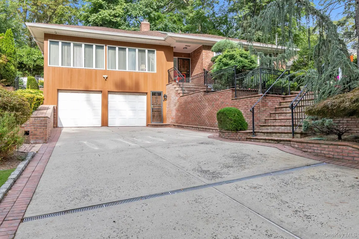 1 Crystal Drive, Great Neck, NY 11021 - Image #1