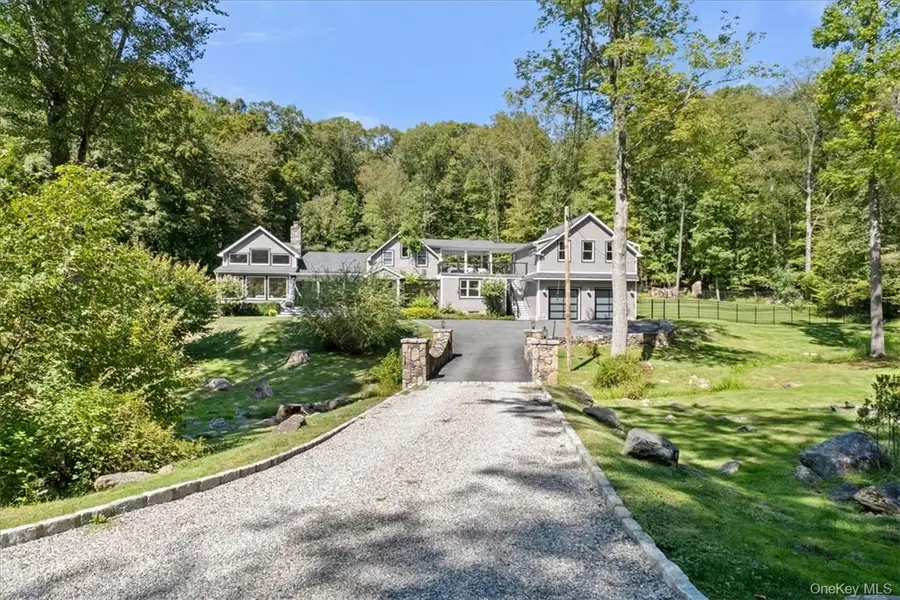 1570 Journeys End Road, Yorktown, NY 10520 - Image #2