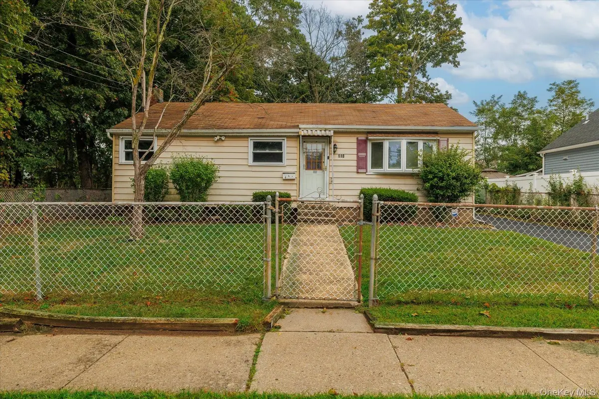 118 Coolidge Avenue, Amityville, NY 11701 - Image #1