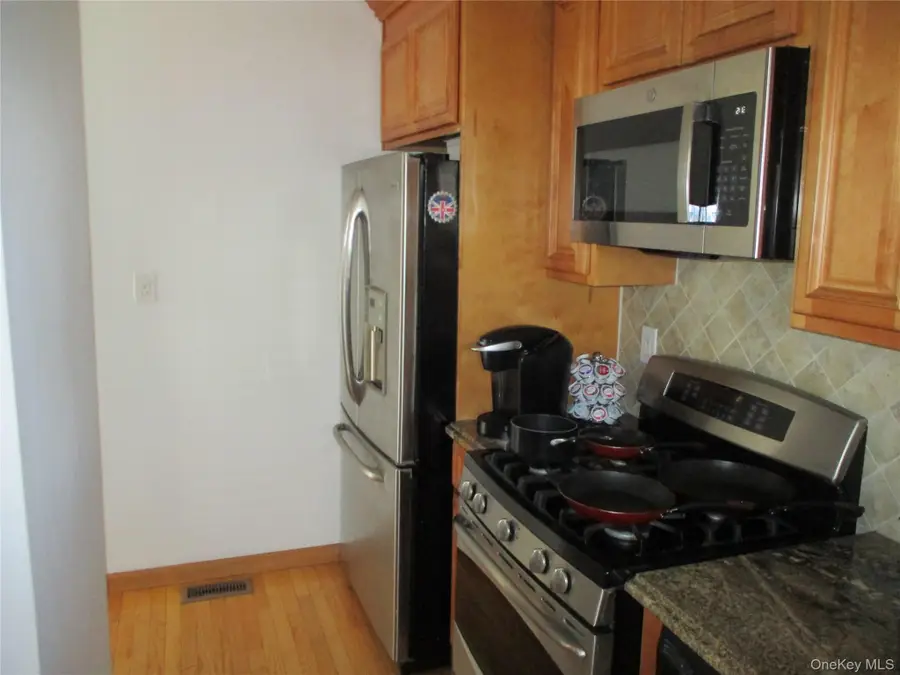 6 Birch, Valley Stream, NY 11581 - Image #3