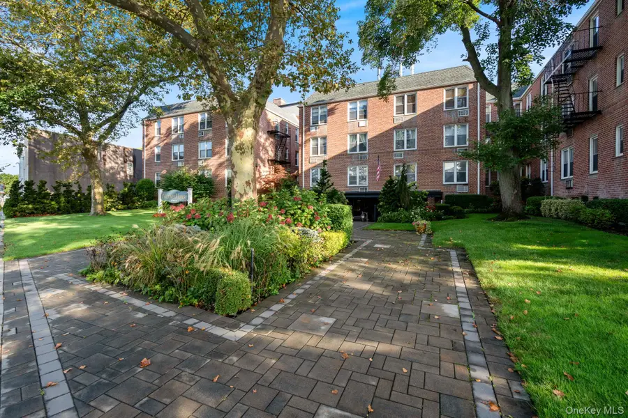 16 Main #3C, East Rockaway, NY 11518 - Image #3