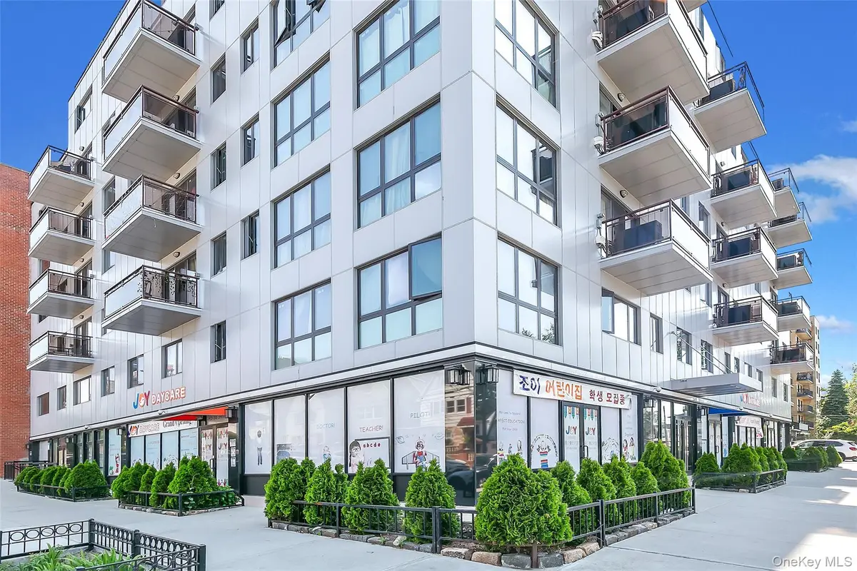 145-38 34 Avenue #4G, Flushing, NY 11354 - Image #1