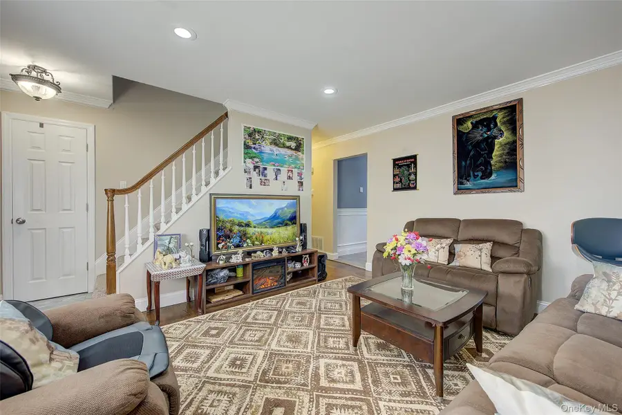 106 Soifer Avenue, North Bellmore, NY 11710 - Image #3