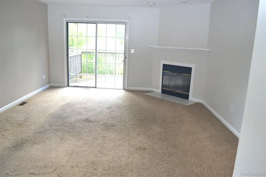 308 Covington Green Lane, Patterson, NY 12563 - Image #3