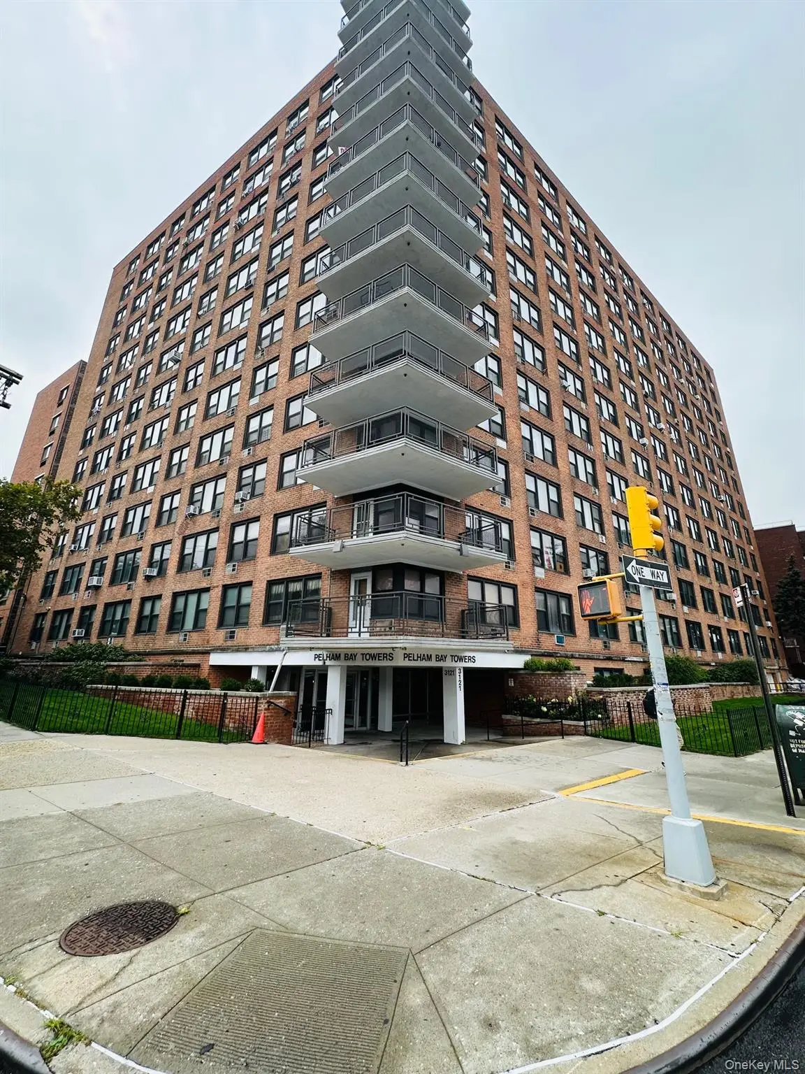 3121 Middletown Road #4K, Bronx, NY 10461 - Image #1