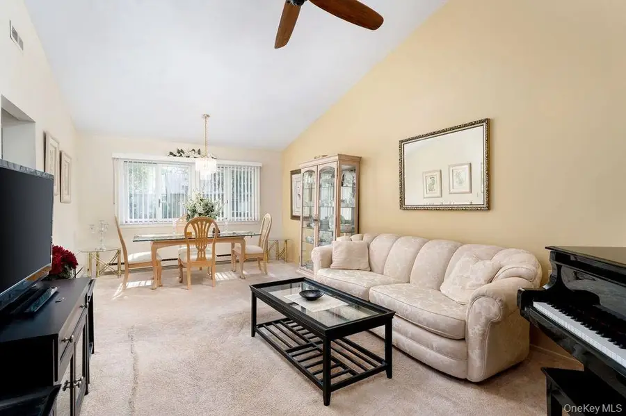 182 Strathmore Gate Drive, Stony Brook, NY 11790 - Image #3