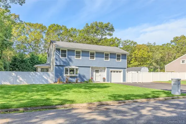 8 Andover Drive, Port Jefferson Station, NY 11776