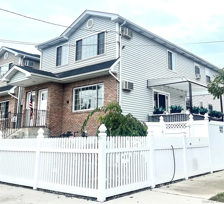 6261 Decosta Avenue, Arverne, NY 11692 - Image #2