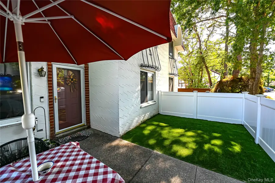 673 Blue Ridge Drive, Medford, NY 11763 - Image #3