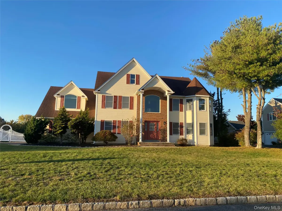 1 Pal Court, Shoreham, NY 11786 - Image #1