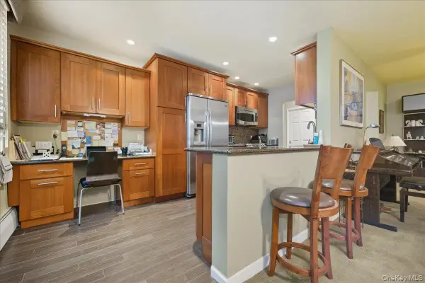 290 Atlantic Avenue #245, East Rockaway, NY 11518