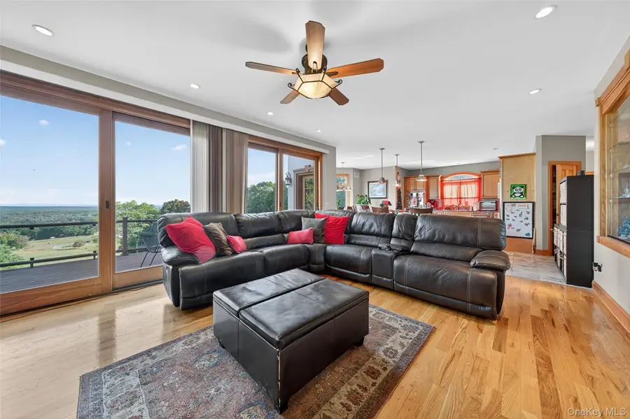 4 Rachel Court, Bloomingburg, NY 12721 - Image #3