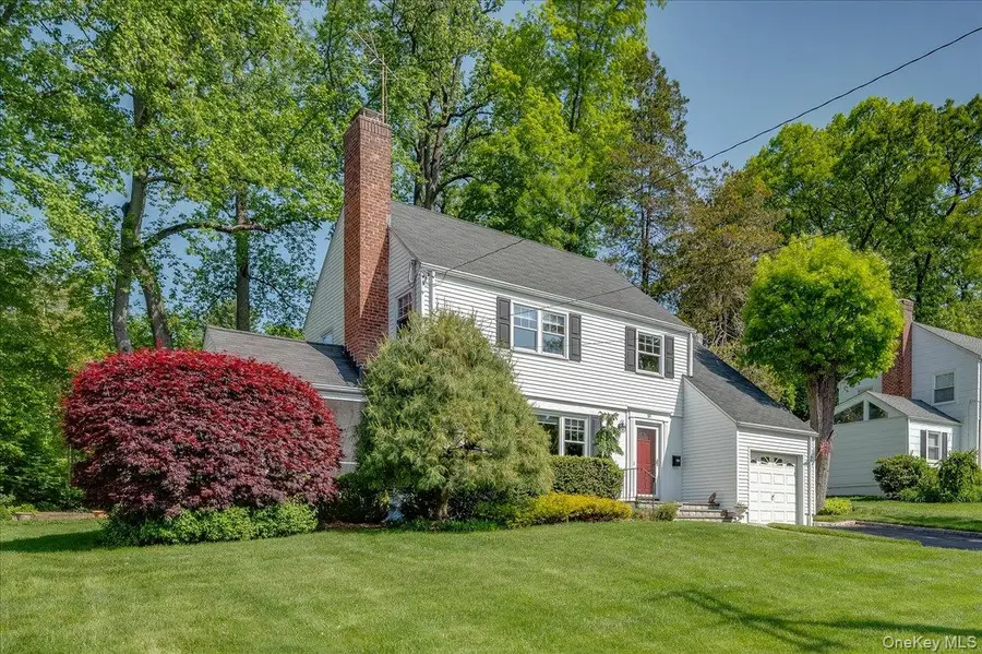 51 Plymouth Drive, Scarsdale, NY 10583 - Image #2