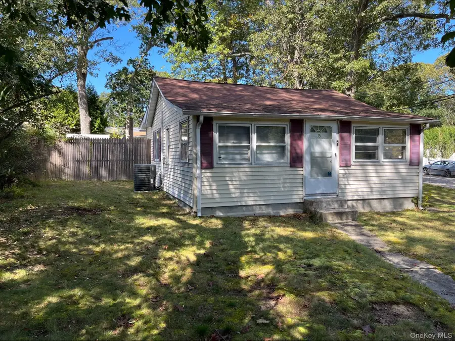 15 Lulu Drive, Lake Grove, NY 11755 - Image #2