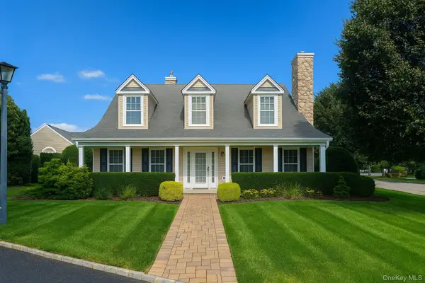 11 Black Pine Street, Calverton, NY 11933