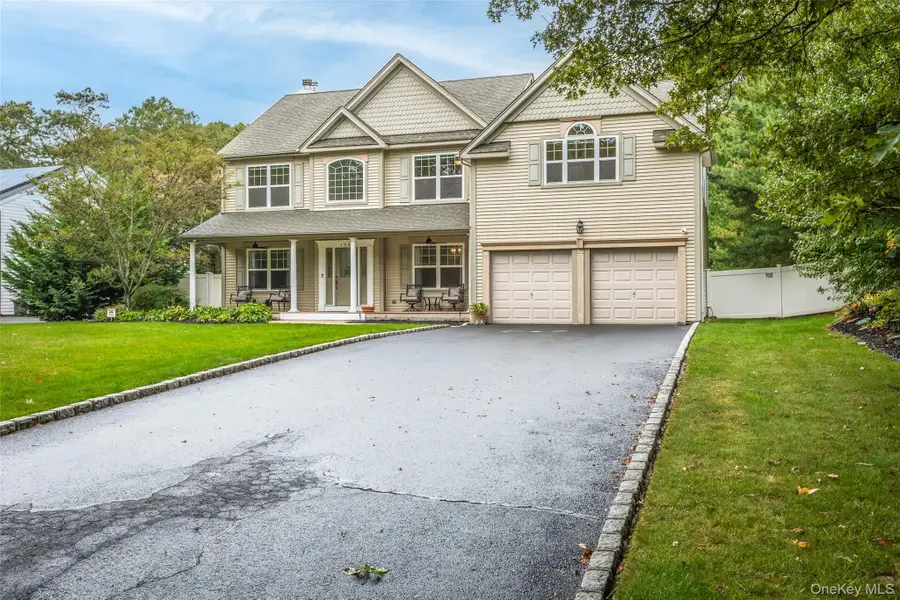 126 Roosevelt Boulevard, Hauppauge, NY 11788 - Image #2