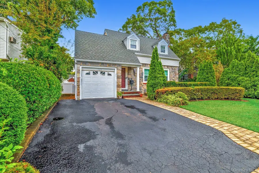 1729 Gormley Avenue, Merrick, NY 11566 - #2