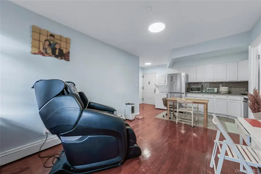 35-06 Leavitt Street #3K, Flushing, NY 11354 - Image #3