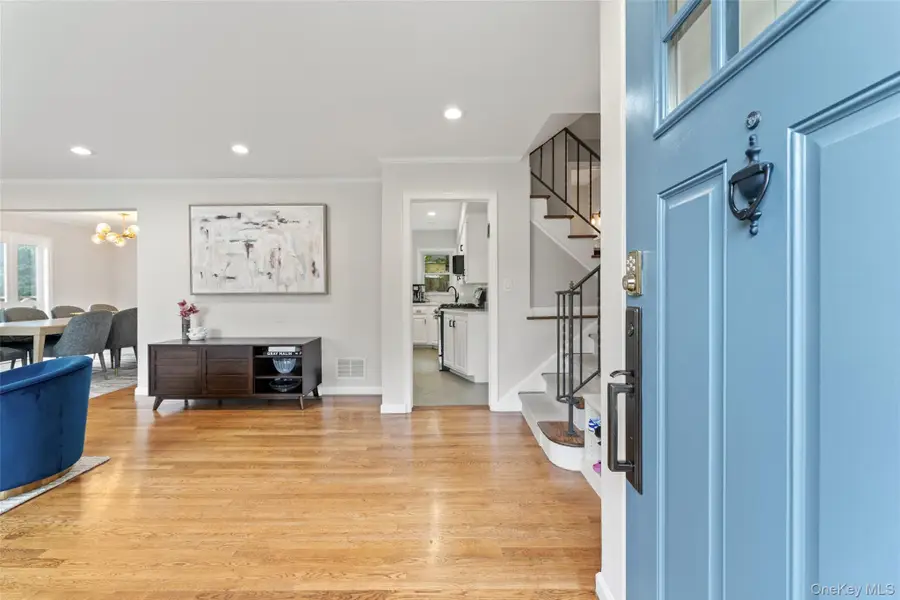 17 Donald Drive, New Rochelle, NY 10804 - Image #3