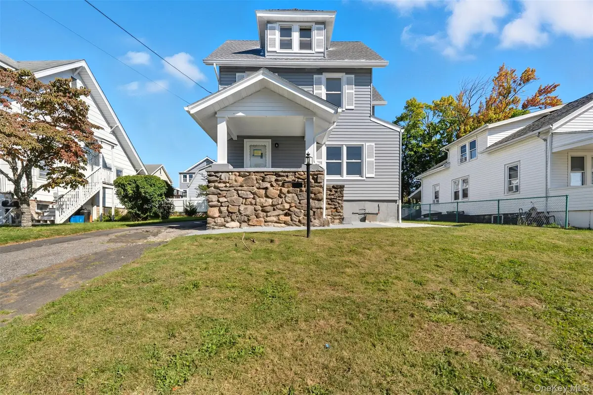 11 Whittemore Place, Rye Brook, NY 10573 - Image #1