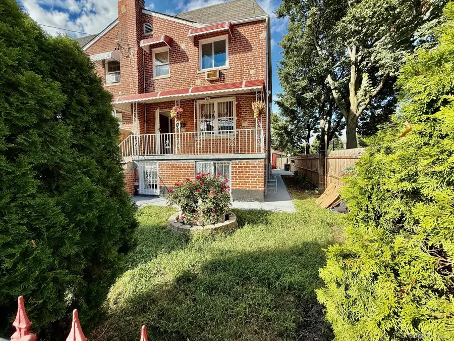 993 Duncan Street, Bronx, NY 10469 - Image #3