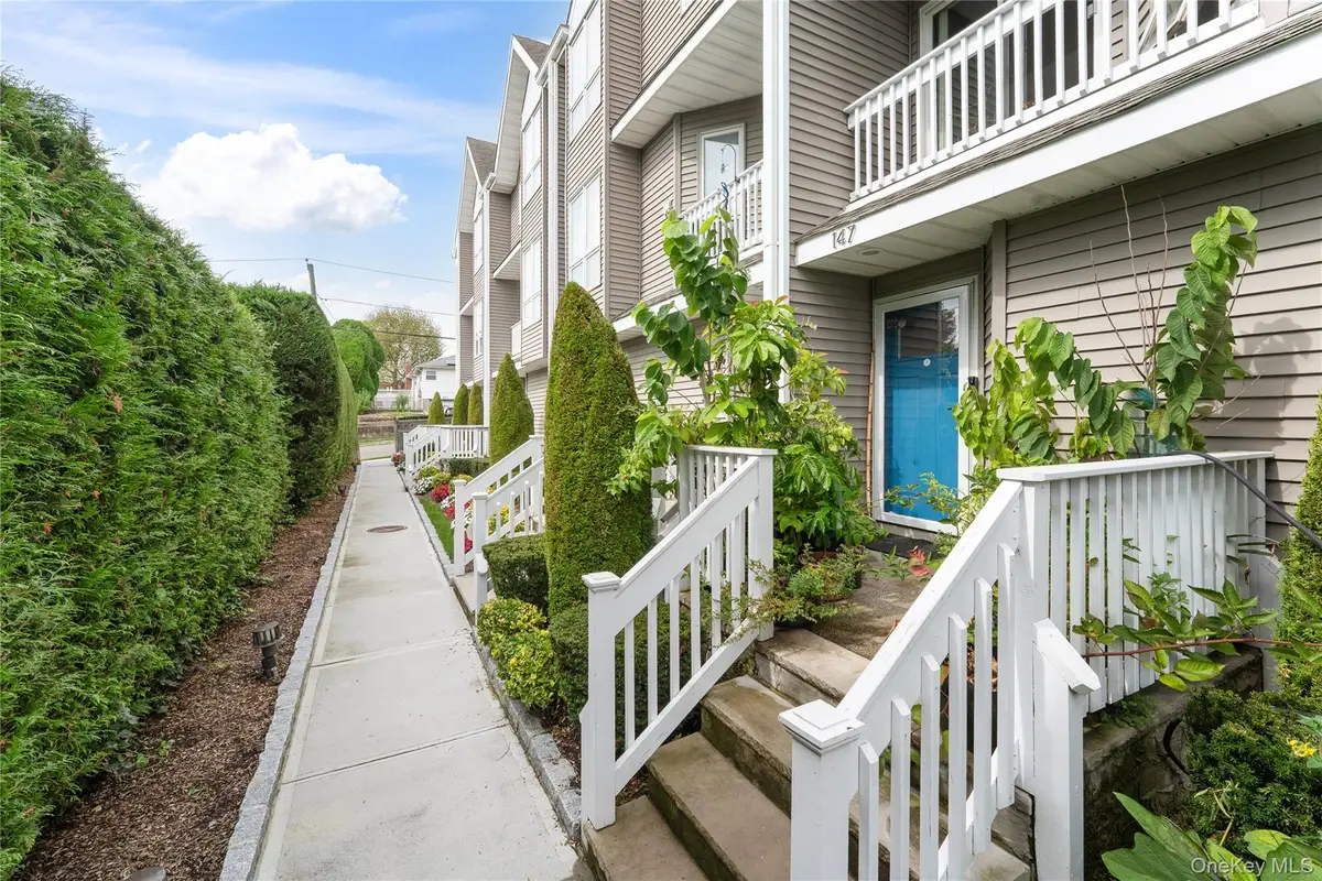 147 I U Willets Road, Albertson, NY 11507 - Image #1