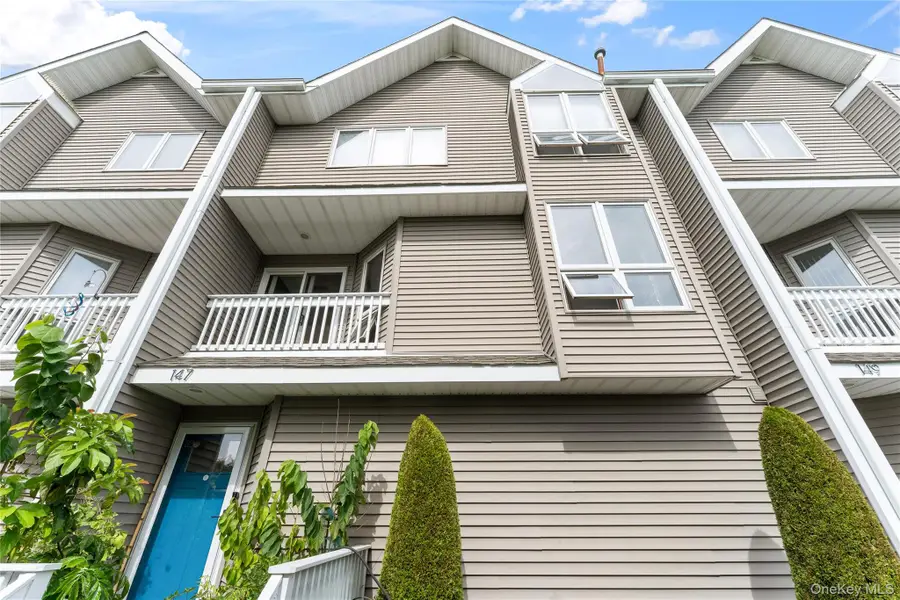 147 I U Willets Road, Albertson, NY 11507 - Image #2