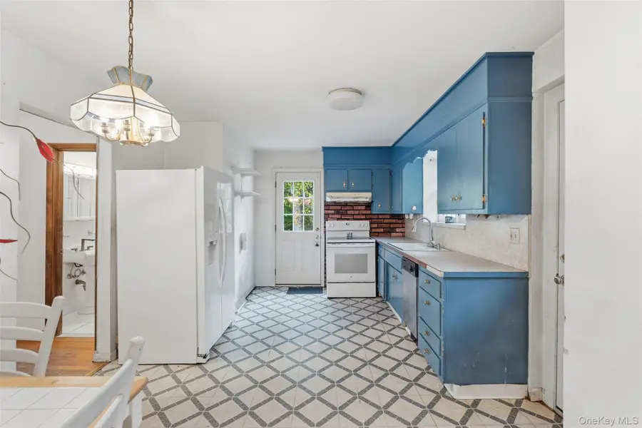 137 Overlook Drive, Mahopac, NY 10541 - Image #3