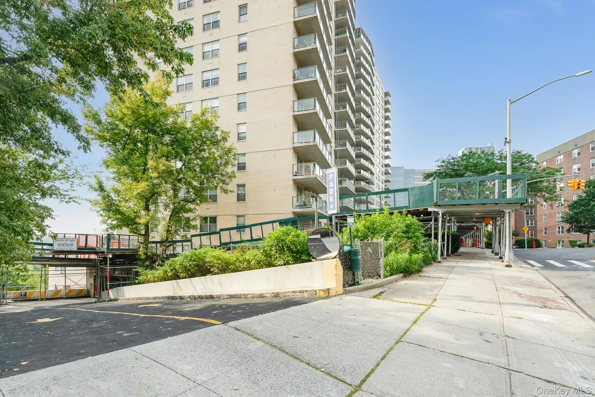 2500 Johnson Avenue #20F, Bronx, NY 10463 - Image #1