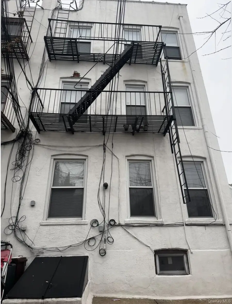 78-11 73rd Place, Glendale, NY 11385 - Image #3