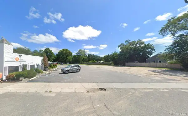 615-623 Montauk Highway, East Quogue, NY 11942