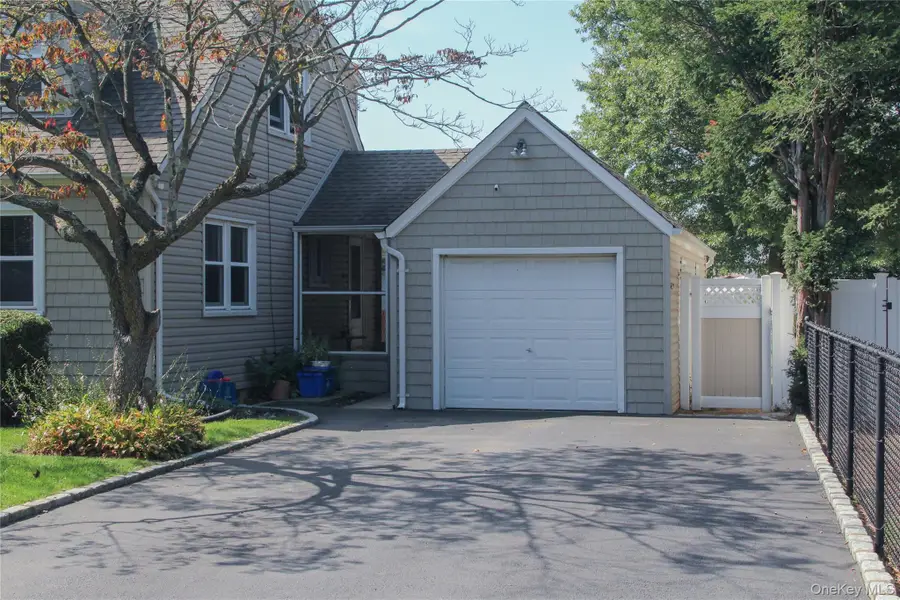 117 N Grove Street, Freeport, NY 11520 - Image #3