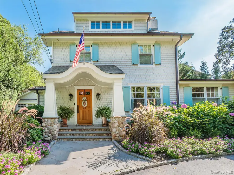 97 Lafayette Avenue, Sea Cliff, NY 11579 - Image #2