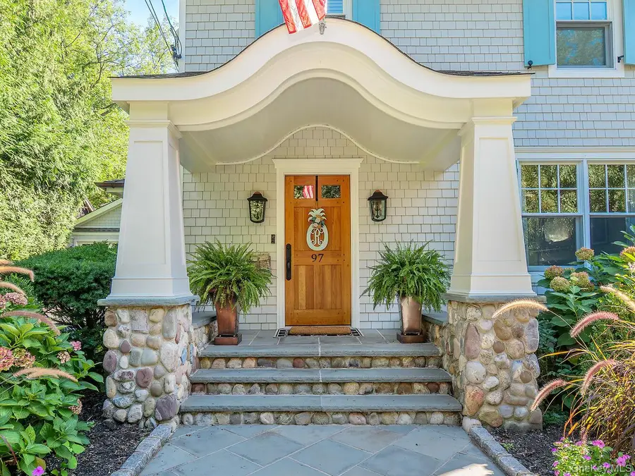 97 Lafayette Avenue, Sea Cliff, NY 11579 - Image #3