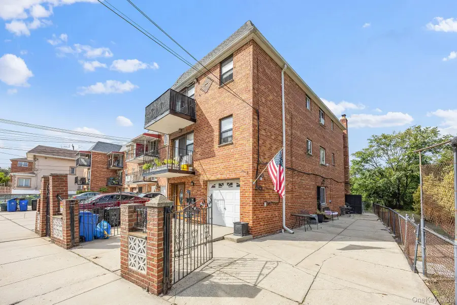7521 Caldwell Avenue, Middle Village, NY 11379 - Image #2