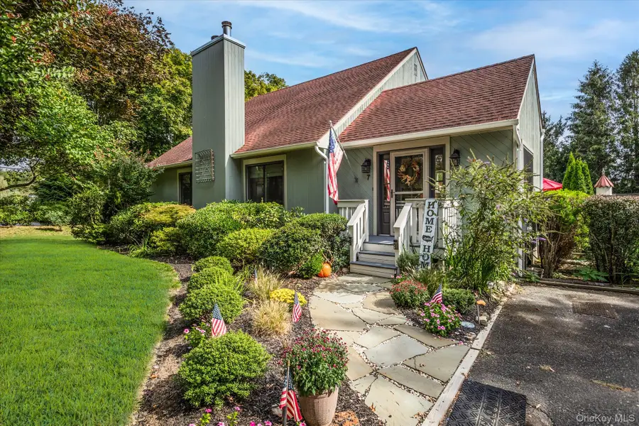 7 Eileen Circle, Jamesport, NY 11947 - Image #2