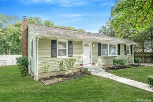 11 2nd Court, Ronkonkoma, NY 11779 - Image #2